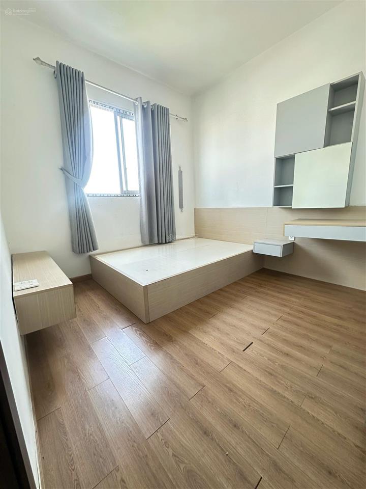 Bán căn chung cư ruby giá tốt 2pn  2wc 4 tỷ nhà mới, nội thất cơ bản, sổ hồng sẵn hỗ trợ vay bank