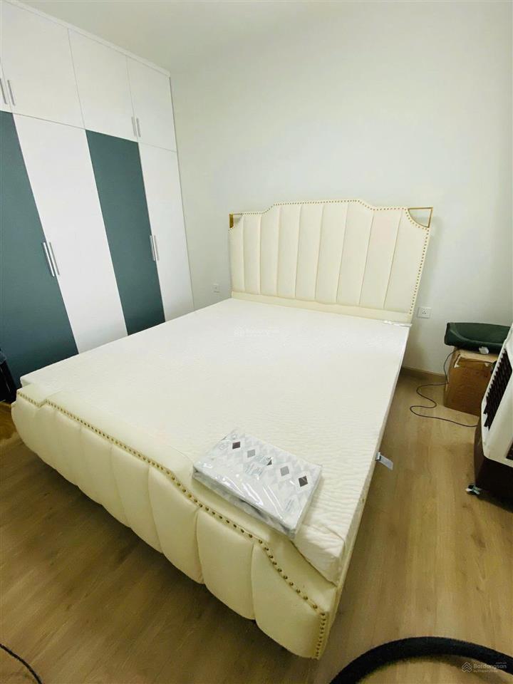 Cần bán gấp căn duplex emerald 3pn  3wc 127m2 nội thất đầy đủ vào ở ngay, view thoáng mát đón gió