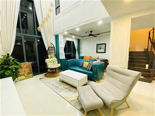 Cần bán gấp căn duplex emerald 3pn  3wc 127m2 nội thất đầy đủ vào ở ngay, view thoáng mát đón gió