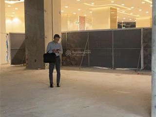 Siêu phẩm diện tích lớn trần cao hiếm tại tòa brg  lê văn lương