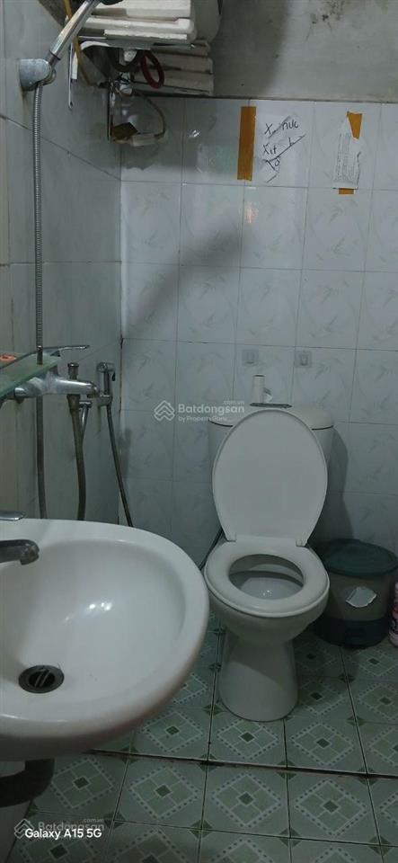 Cho thuê 3,5 triệu nhà 2 tầng mặt tiền rộng, diện tích 60m² vị trí trung tâm