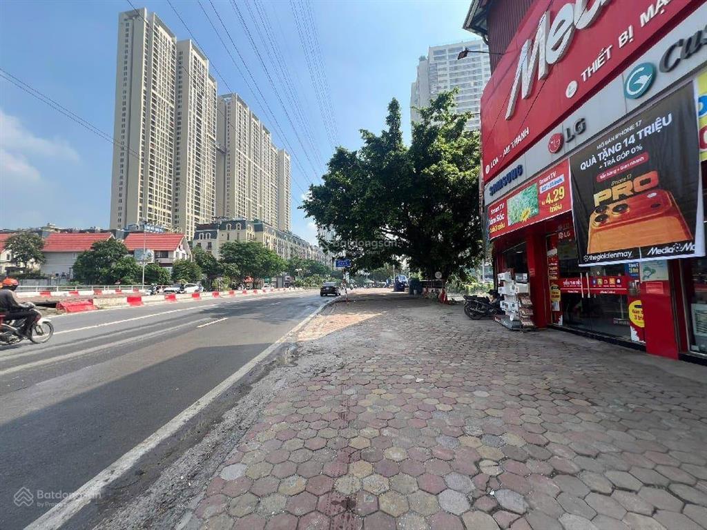 Mặt phố nguyễn thanh bình lê văn lương kéo dài ô tô tránh kinh doanh sãn nhà 4 tầng giá rẻ nhất khu