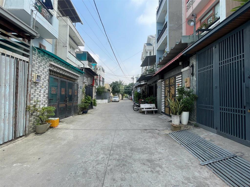 D130  đất thỏ cư hẻm xe tải thông kdc hồng long  hiệp bình phước