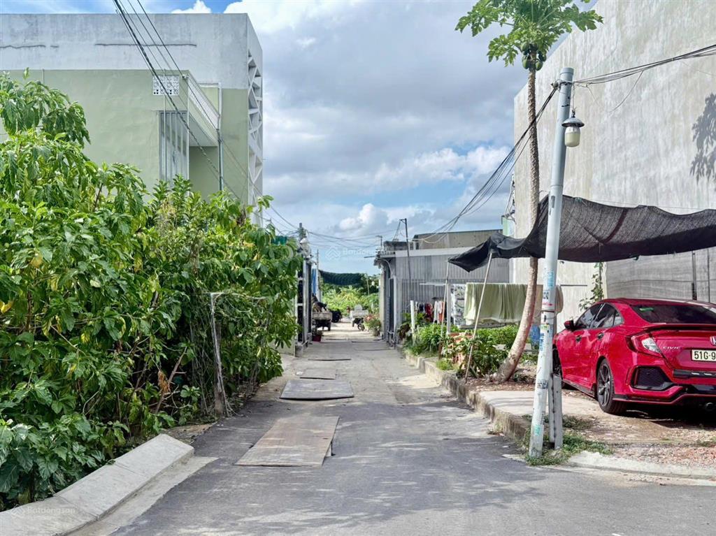 D165  đất đẹp hẻm xe hơi  đường số 8, hiệp bình phước (gần ql13)