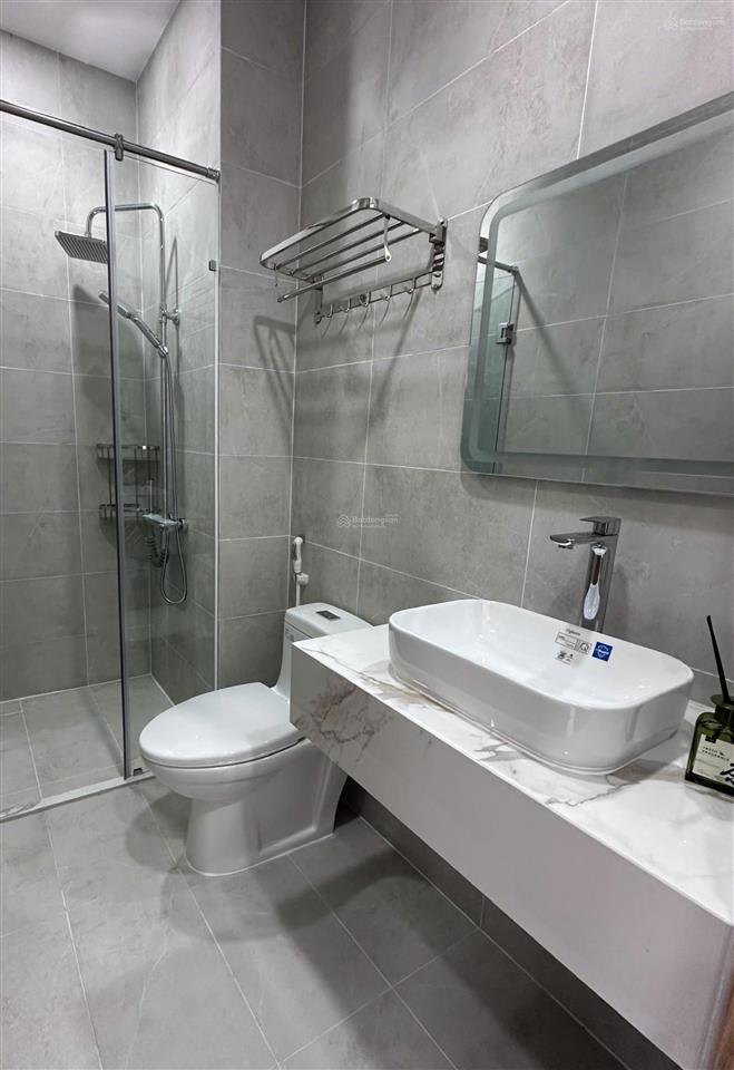 N353 bán nhà 3 tầng ngay h520 đường thông ds6, có thang máy