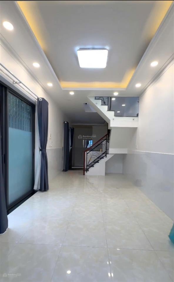 Nhà đẹp, căn góc hẻm xe hơi 6m, không lộ giới, sổ hồng riêng  4 x 9,8