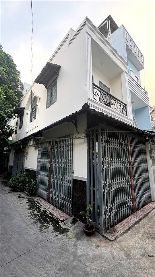 Nhà đẹp, căn góc hẻm xe hơi 6m, không lộ giới, sổ hồng riêng  4 x 9,8