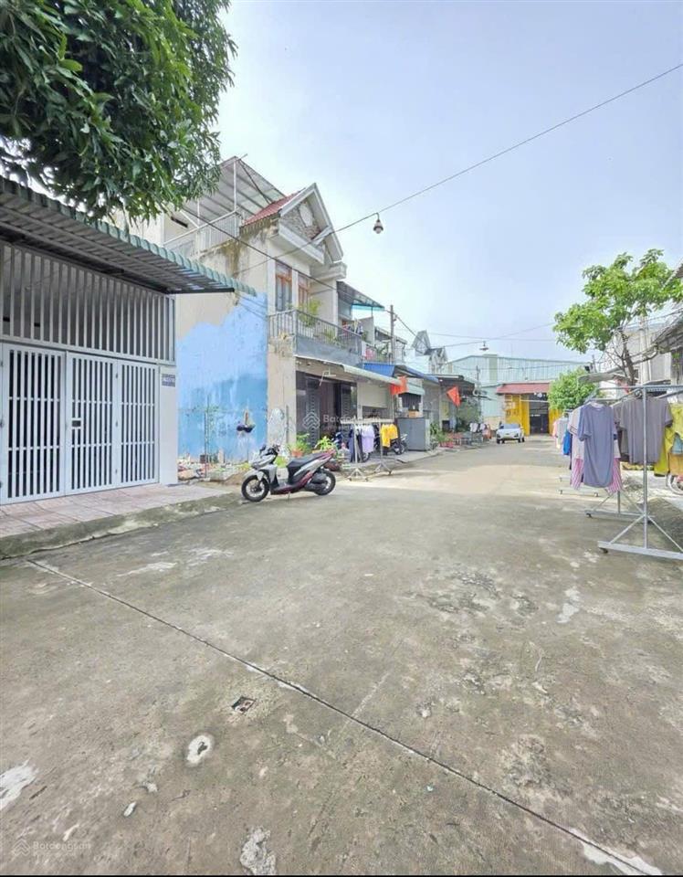 Đất chủ nhờ thanh lý gấp giá 670tr ở đ. huỳnh văn cọ, thị trấn củ chi (100m²), sổ hồng riêng.