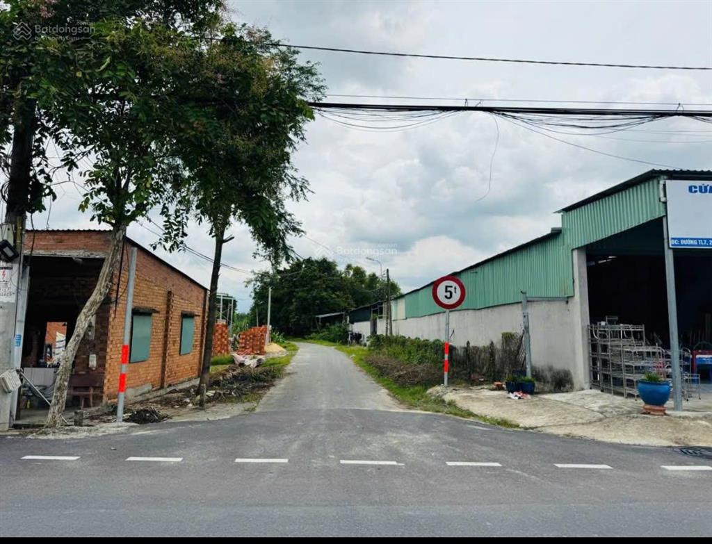 Cần bán lại lô đất ông bà để lại ở đ bà thiên xã nhuận đức , 780tr , sổ hồng riêng, dt 130m2
