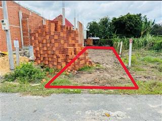 Cần bán lại lô đất ông bà để lại ở đ bà thiên xã nhuận đức , 780tr , sổ hồng riêng, dt 130m2