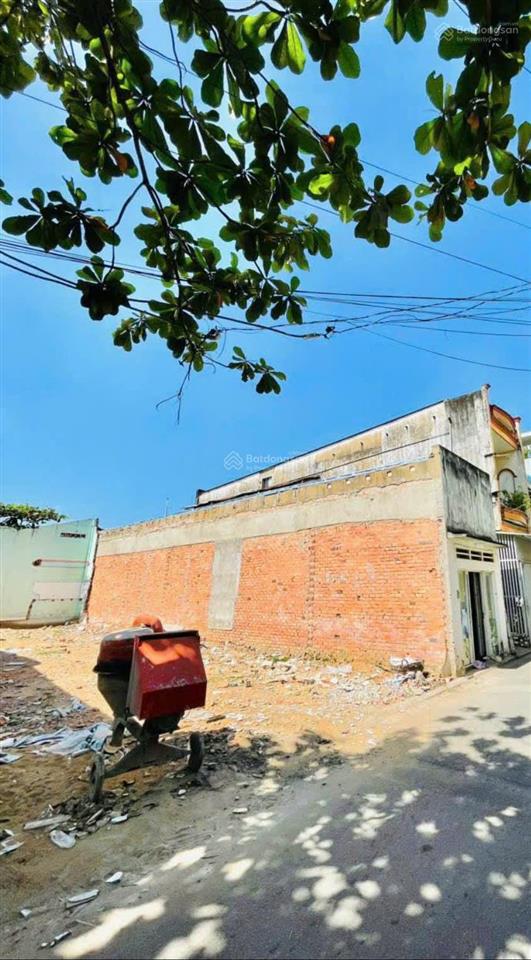Vị trí đẹp nằm ngay trên đ.hồ văn tắng xã tân phú trung, dt 127m², giá 1 tỷ 1, sổ hồng riêng.