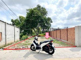 Kẹt tiền cần bán gấp lô đất đ hồ văn tắng xã tân phú trung , giá 1tỷ2, sổ hồng riêng , 180m2