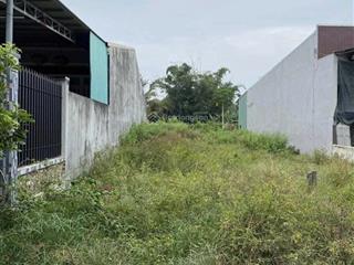 Chủ ngộp bán đất đ võ thị du xã tân phú trung , giá 1 tỷ , shr , dt 120m2 ( ngang 5m)
