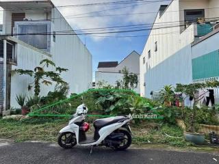 Chính chủ bán đất giá 1 tỷ1 diện tích 126m2 xã phước thạnh, củ chi, sát bên quốc lộ 22. shr.