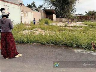 Chủ về quê nên bán lại lô đất đ nguyễn văn hoài , tân an hội , giá 1 tỷ , shr , dt 125m2(ngang 5m)