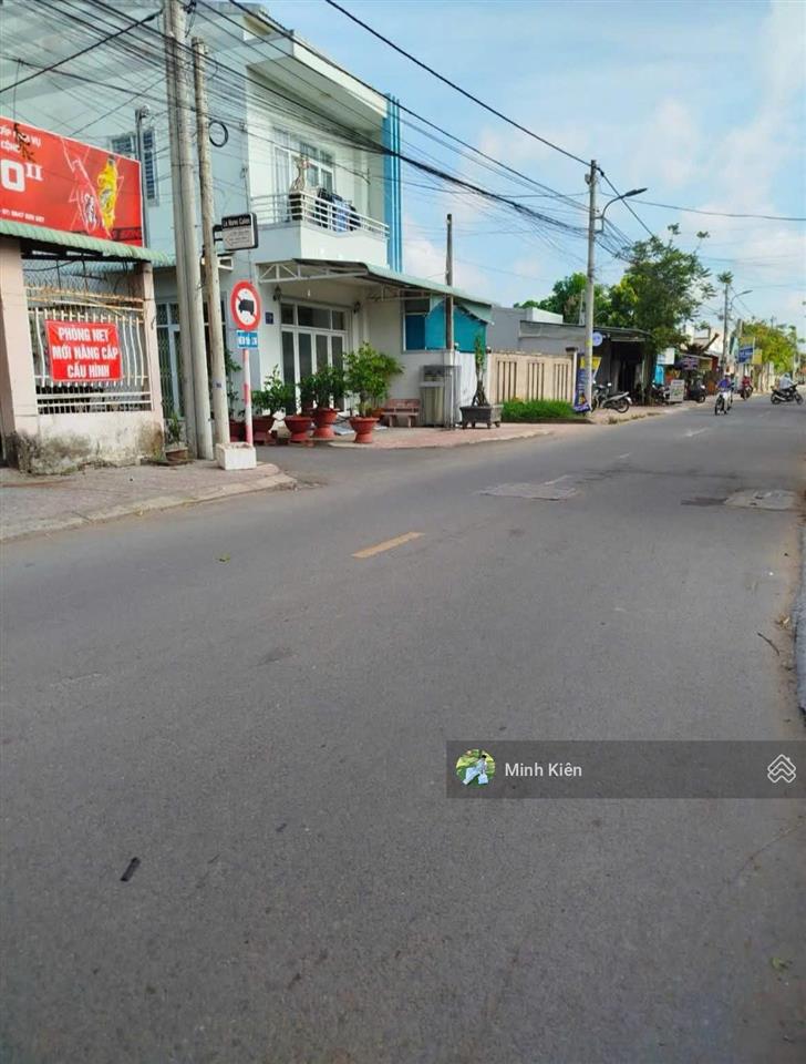 Vị trí vàng! nằm ngay trên đ liêu bình hương xã tân thông hội, giá 1 tỷ 50, shr, dt 201m²