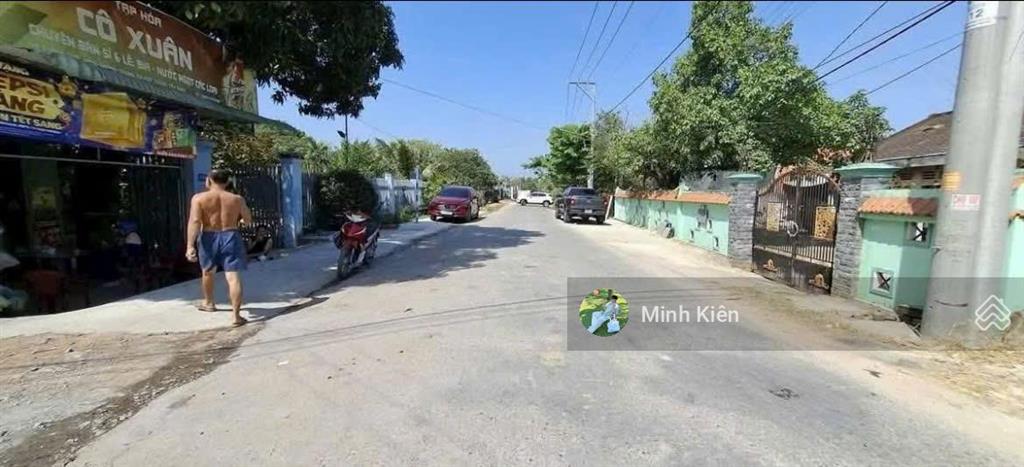 Bán gấp 200m² thổ cư ngay đ. nguyễn du, phường trảng bàng, giá chỉ 730tr, shr, dân cư hiện hữu.