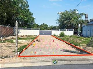 Do thiếu kinh tế trả tiền ngân hàng nên chủ để rẻ lại lô đ nguyễn văn khả 1 tỷ 2 , shr , dt 143m2