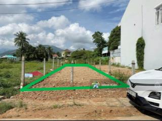 Đất thật giá thật cực đẹp (dt 112m2) giá 900tr ở đường nguyễn thị nị xã phước hiệp, sổ riêng .