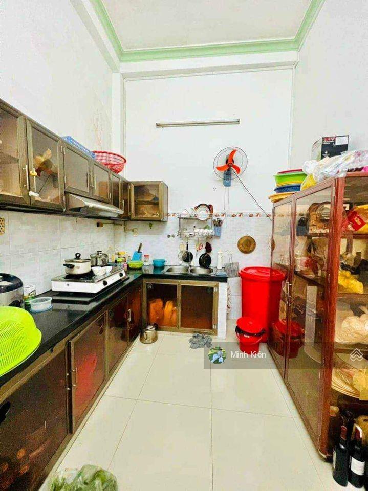 Chủ cần bán gấp căn nhà ở đ cây trôm mỹ khánh xã thái mỹ giá 1 tỷ 3 , sổ hồng riêng  0977 *******