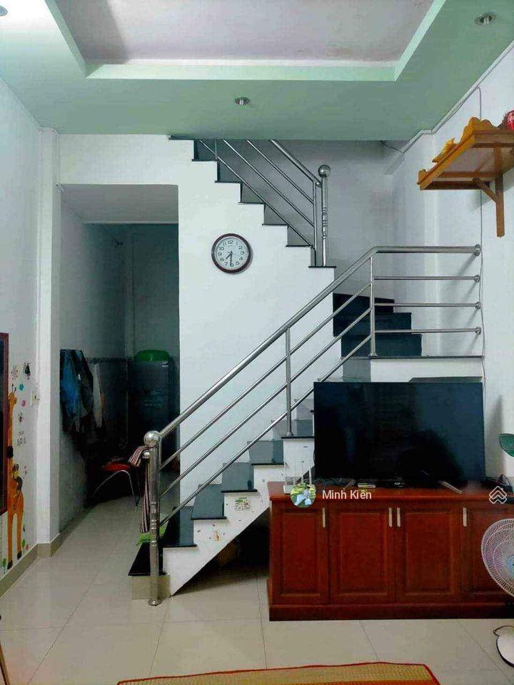 Chủ cần bán gấp căn nhà ở đ cây trôm mỹ khánh xã thái mỹ giá 1 tỷ 3 , sổ hồng riêng  0977 *******