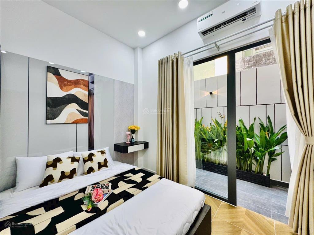 Nhà mới phan văn trị p7 gò vấp, 4pn full nt, gần vincom, đầu tư lời ngay hẻm 5m