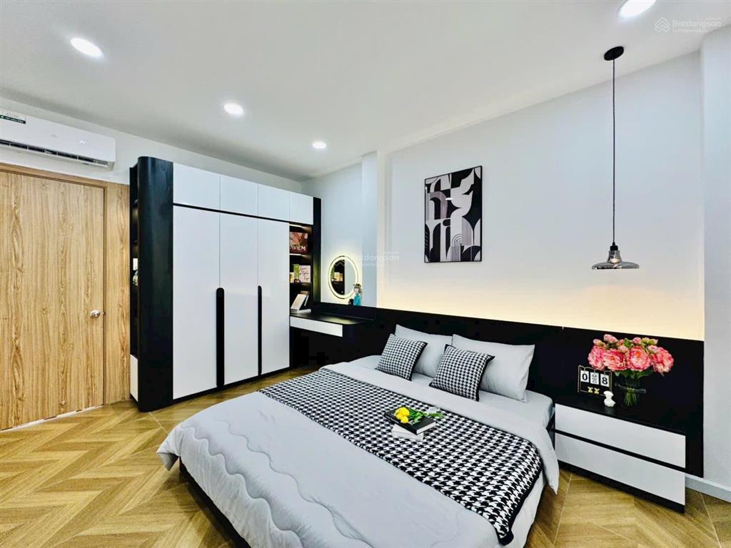 Nhà mới phan văn trị p7 gò vấp, 4pn full nt, gần vincom, đầu tư lời ngay hẻm 5m