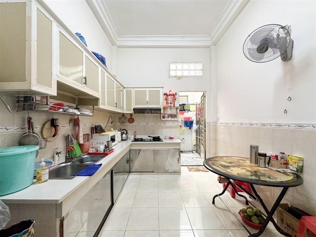 Mặt tiền kinh doanh nguyễn trọng tuyển 75m2 rẻ nhất khu vực 1t2l đường 10m shr