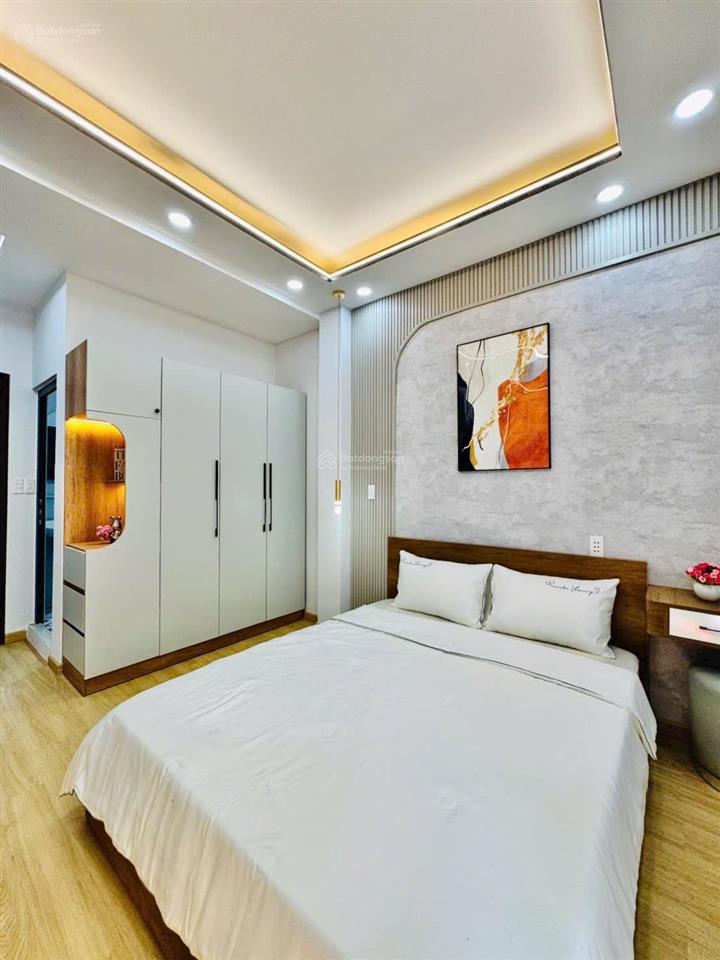 Nhà thích quảng đức 44m2, 1 trệt 2 lầu sân thượng, nhà đàn có dòng tiền 12tr/tháng, sổ hồng riêng