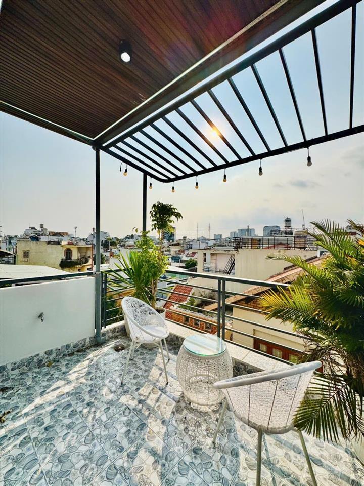 Nhà thích quảng đức 44m2, 1 trệt 2 lầu sân thượng, nhà đàn có dòng tiền 12tr/tháng, sổ hồng riêng