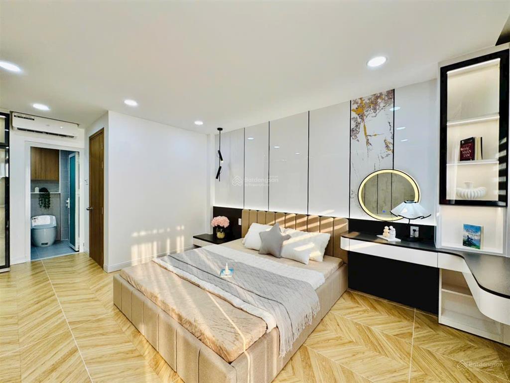 Nhà đẹp nguyễn kiệm tiện mua đầu tư giữ dòng tiền đang cho thuê 10tr/tháng, sổ hồng riêng, 1t2l st