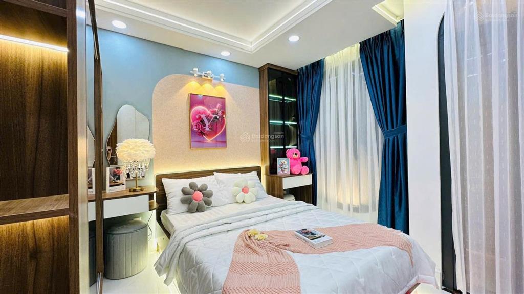 5 tỷ 2 nhà nguyễn trãi  q1  cần bán gấp