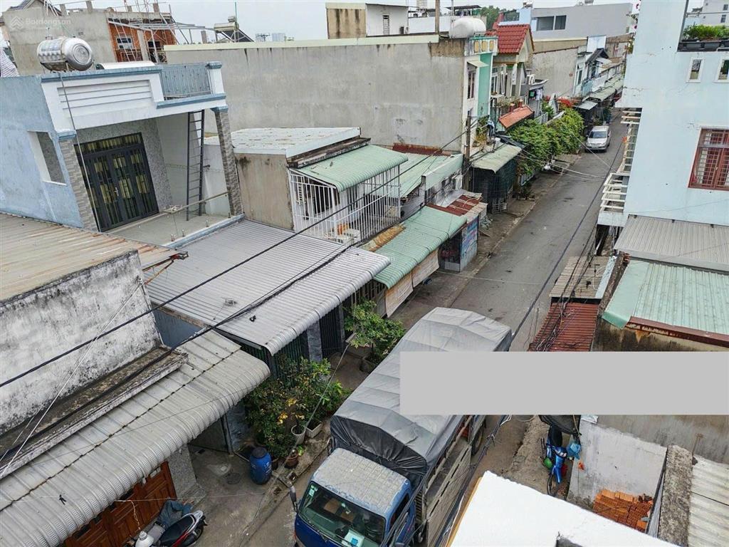 Nhà 1 trệt 2 lầu + 6 phòng trọ dòng tiền sẵn ngay sát thủ đức