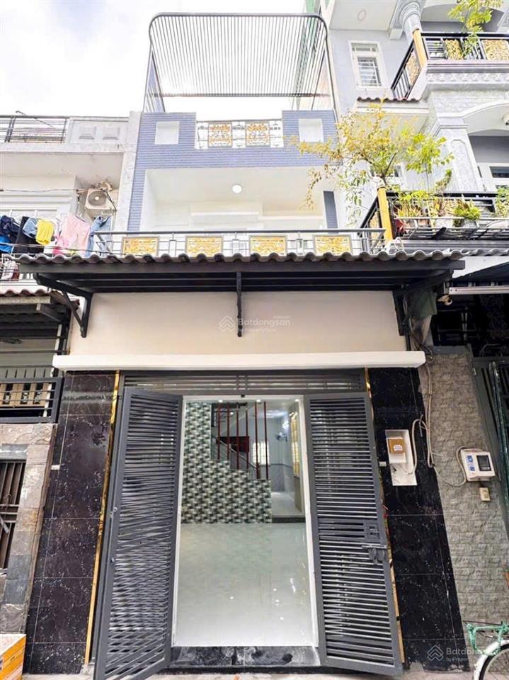 Bán nhà sổ hồng riêng tại đường nguyễn thái sơn  gò vấp  giá hạ còn 2 tỷ 180  chốt ngay kẻo trễ