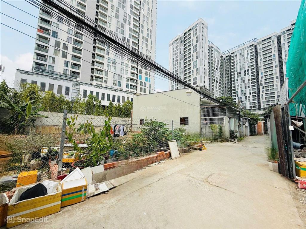 Còn lô ngay chung cư urban green, đối diện vạn phúc, mặt tiền ql13 đang mở rộng đón giá tăng mạnh