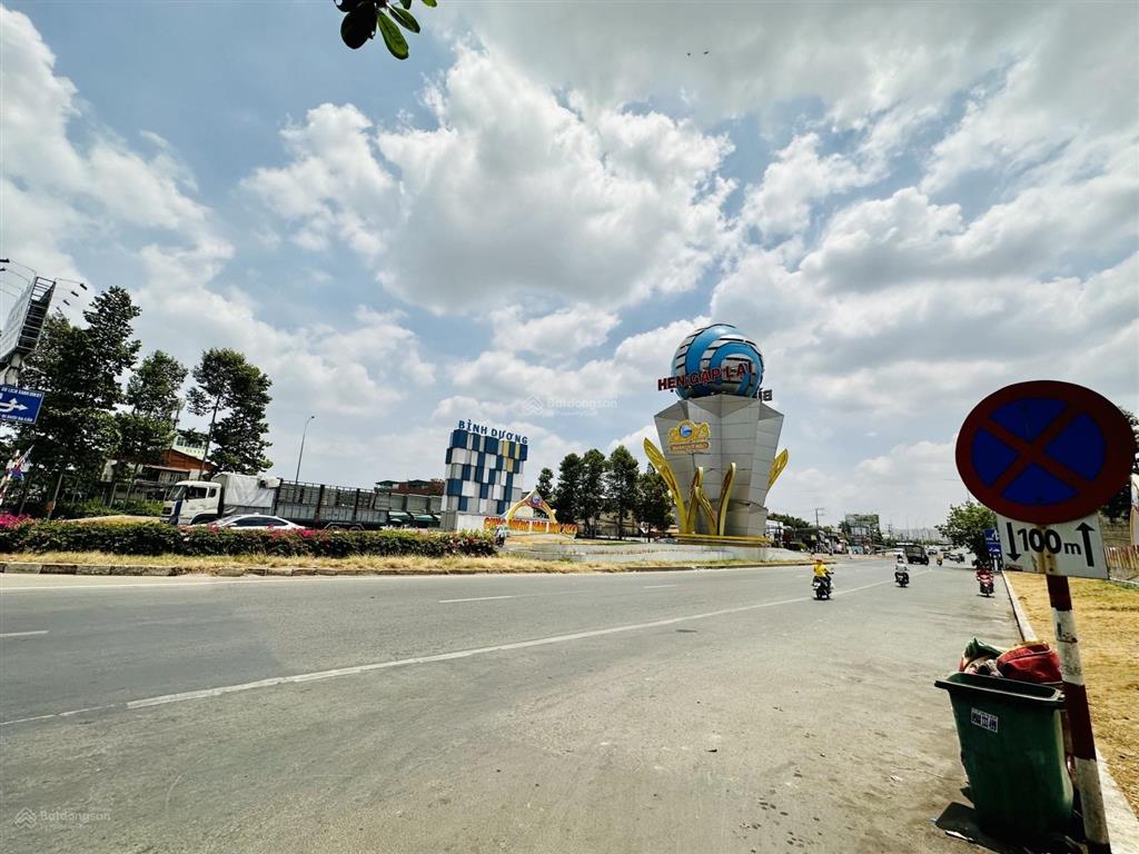 Đất gần chợ đầu mối thủ đức vĩnh phú 1 ngang 10m dài 42m  sổ hồng riêng, xd tự do