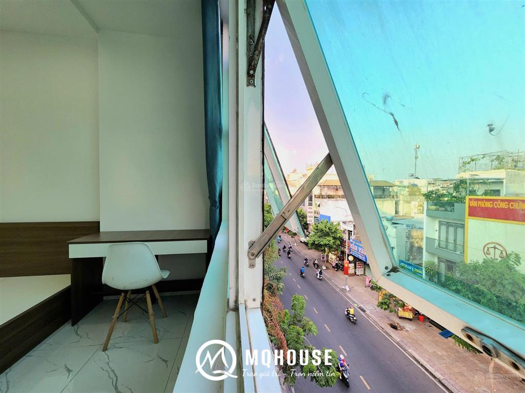 1 phòng ngủ rộng rãi full nội thất, thang máy, mặt tiền đường, thuận ra cộng hòa, các trường đh
