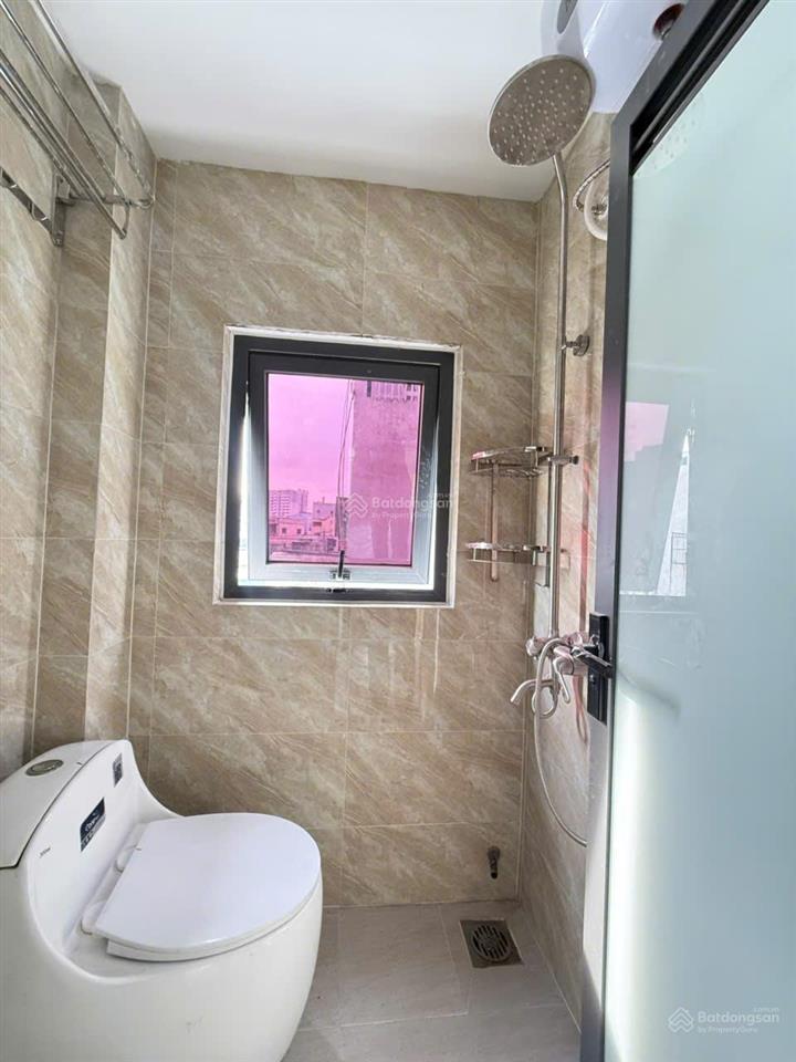 Duplex bự như nhà nguyên căn ngay go trường chinh rộng hơn 50m2