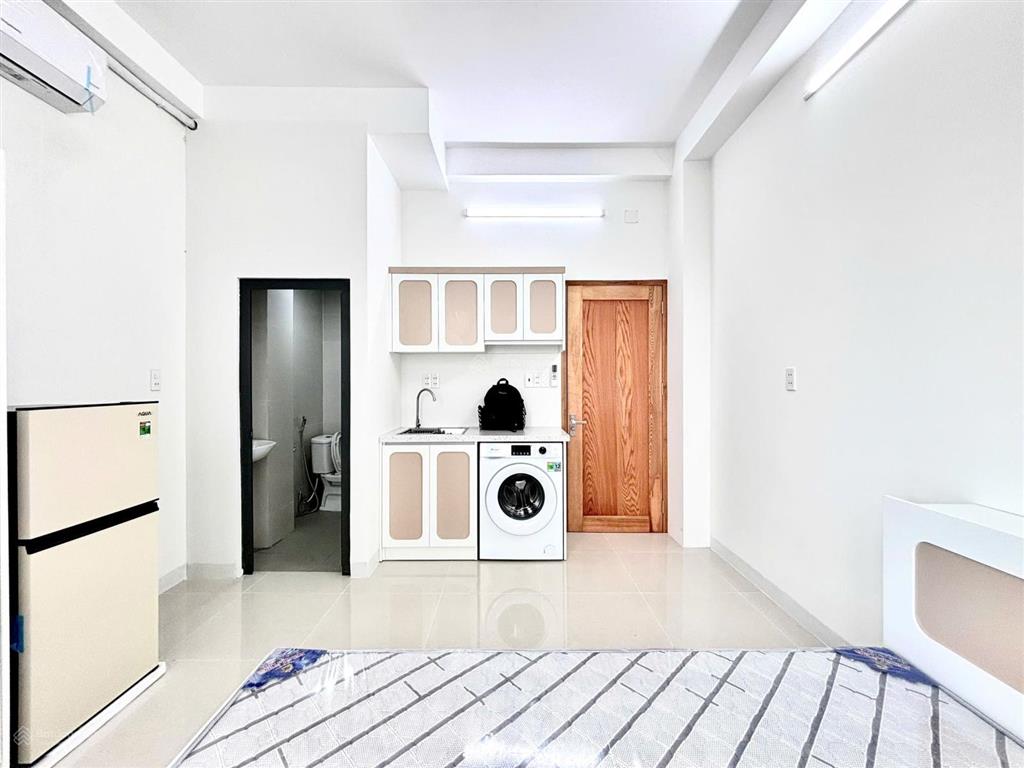 Căn hộ dịch vụ cho thuê full nội thất mới ngay trên đường số 5 cạnh aeon tân phú