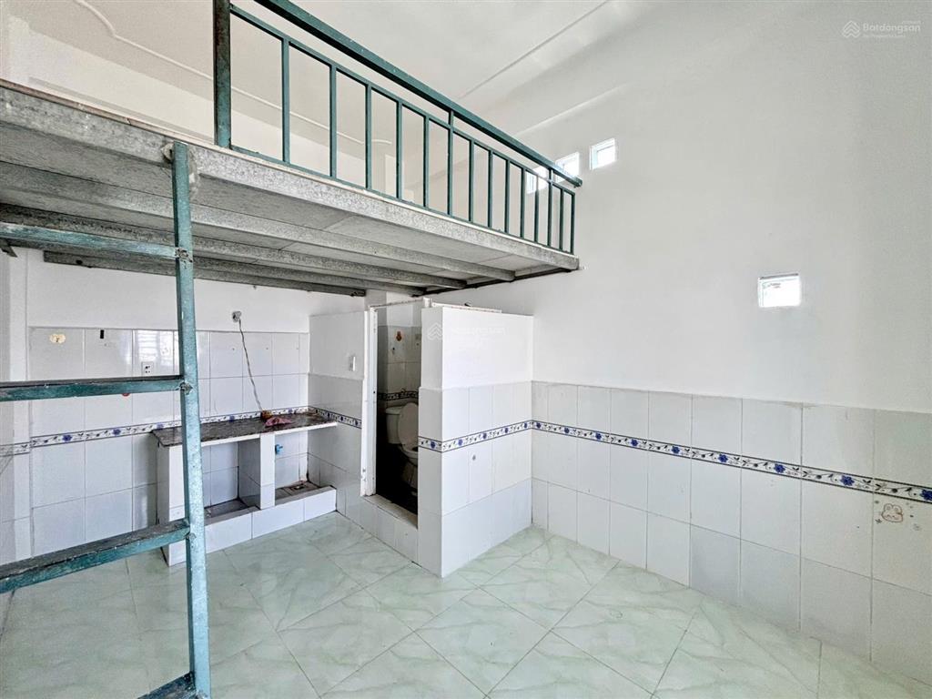 Cho thuê phòng trọ sinh viên giá siêu rẻ chỉ 2.500.000đ, thang máy, an ninh. hình thật, giá thật