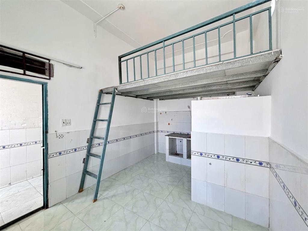 Cho thuê phòng trọ sinh viên giá siêu rẻ chỉ 2.500.000đ, thang máy, an ninh. hình thật, giá thật