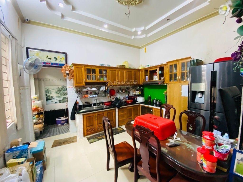 Bán nhà mặt tiền đường 185 phước long b  ngang 7,5m cực hiếm  giảm sốc 4,5 tỷ