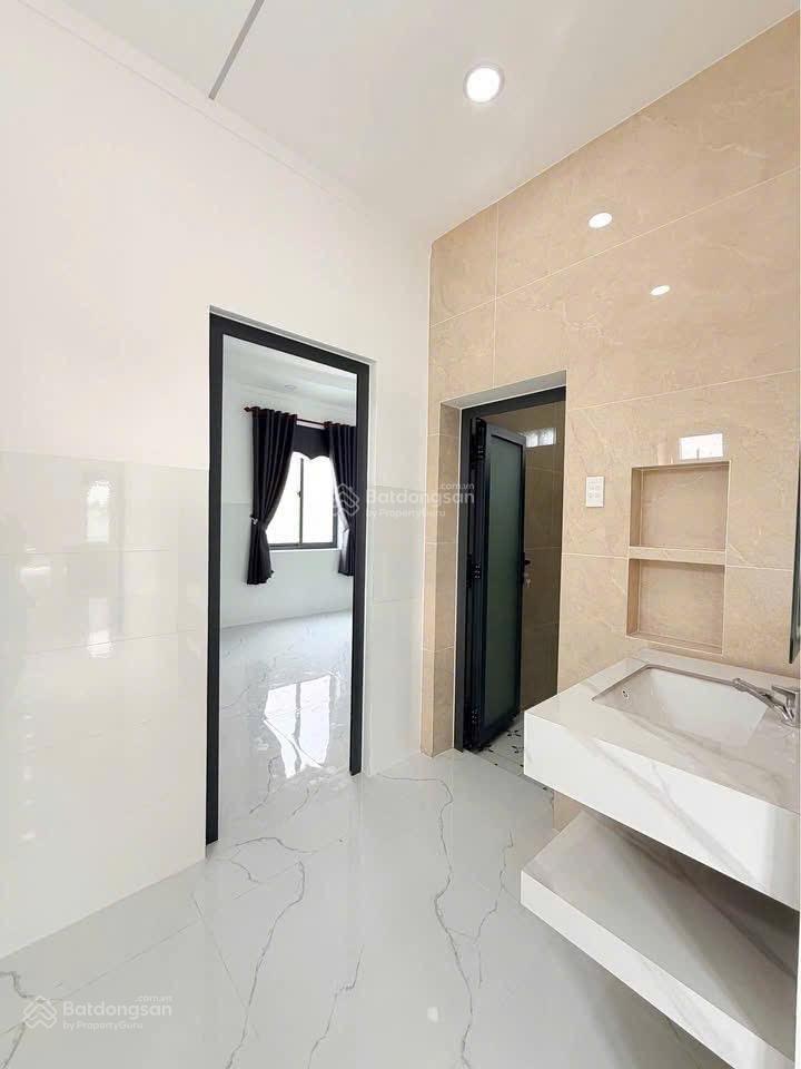 Bán nhà riêng tại ngay cầu bạch đằng 2, 1,63 tỷ, 100m2, 3pn, 2wc
