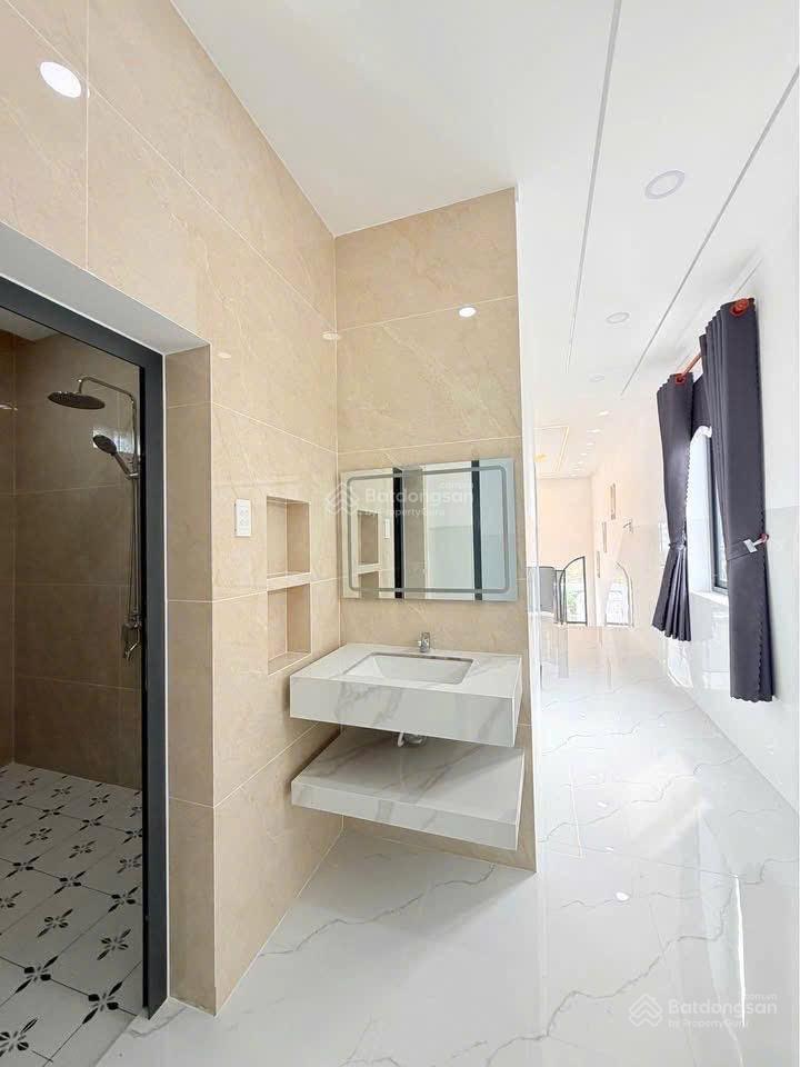 Bán nhà riêng tại ngay cầu bạch đằng 2, 1,63 tỷ, 100m2, 3pn, 2wc