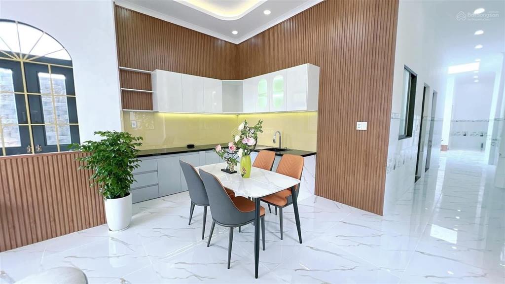 Bán nhà riêng 1,55 tỷ, 100m2 tại gần cầu bạch đằng 2, bạch đằng, tân uyên, bình dương