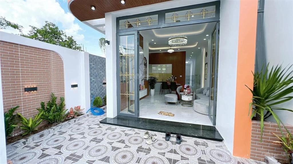 Bán nhà riêng 1,55 tỷ, 100m2 tại gần cầu bạch đằng 2, bạch đằng, tân uyên, bình dương