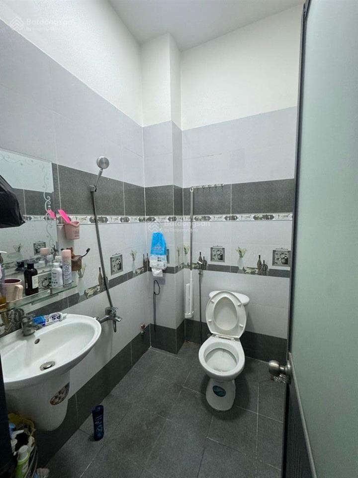 Chính chủ bán căn nhà an dương vương q8 mới đẹp  khu đồng bộ  sổ vuông vức không lộ giới chỉ 6 tỉ