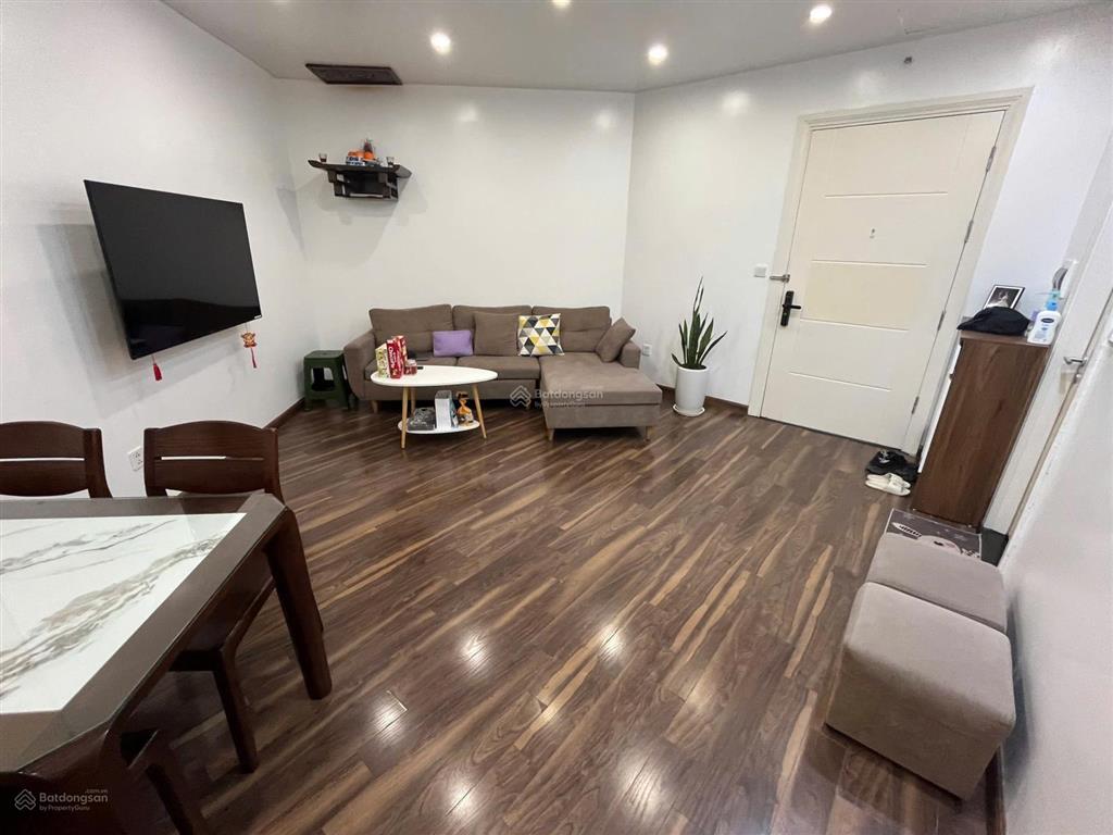 Bán nhanh eco city việt hưng, 2pn2wc, 63m2, bc tây bắc view nội khu, giá 4,680tr bao phí full đồ.