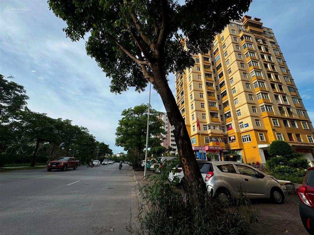 Bán căn hộ 3pn, 2wc tại khu đô thị sài đồng, giá 5,8 tỷ, diện tích 96,5m2, view đẹp