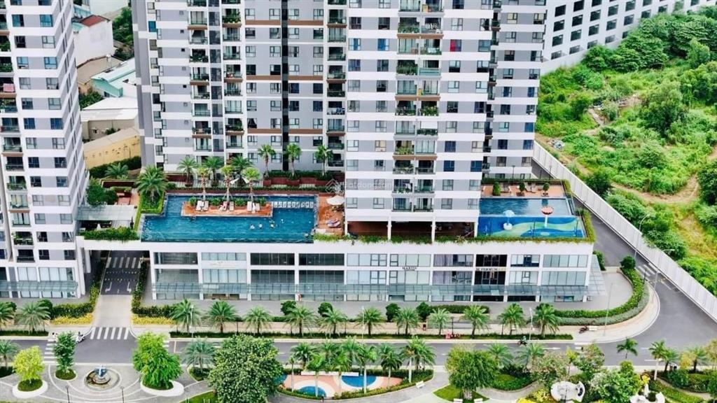 6.4 tỷ all  in, cần bán căn góc view mát tại d'lusso sổ hồng quận 2